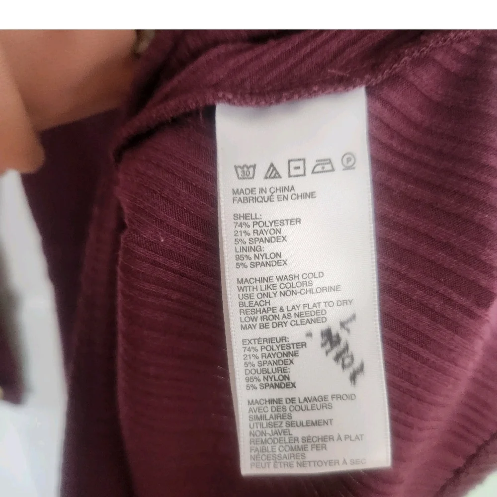 Urban Outfitters Brielle Cozy‎ Wrap Romper Size Small Burgundy Ribbed Tie Waist
